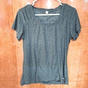 Marika gray t-shirt size medium